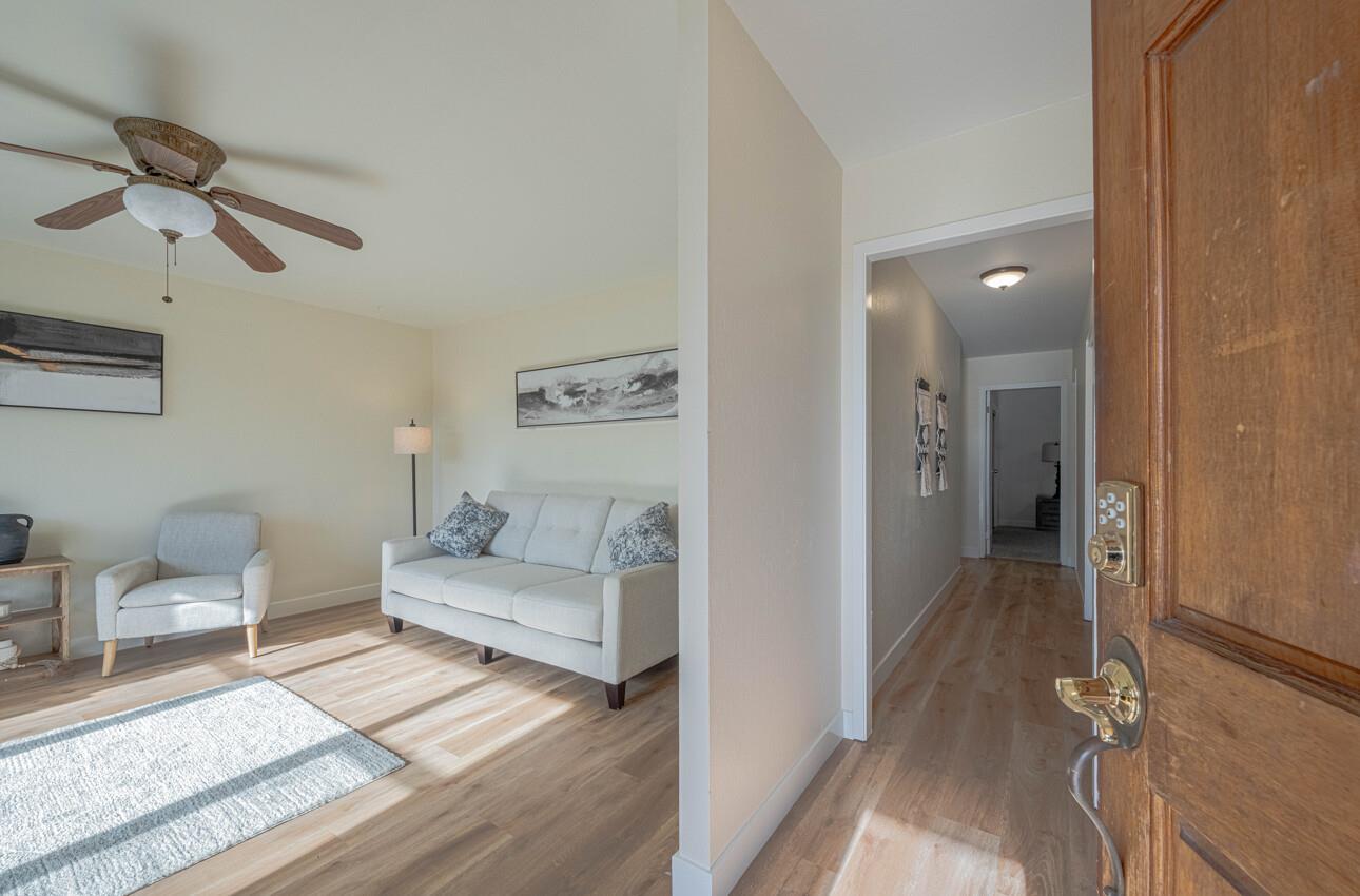 Detail Gallery Image 4 of 38 For 530 Inca Way, Salinas,  CA 93906 - 3 Beds | 2 Baths