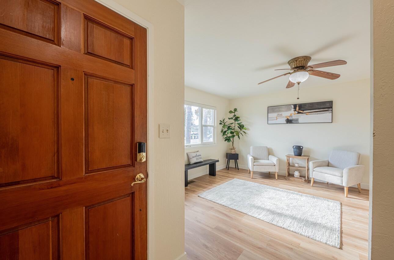 Detail Gallery Image 5 of 38 For 530 Inca Way, Salinas,  CA 93906 - 3 Beds | 2 Baths