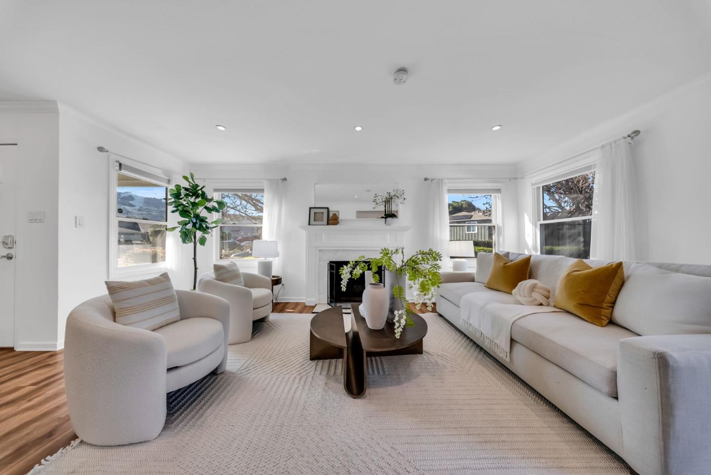 Detail Gallery Image 5 of 29 For 10 Colegrove Ct, San Mateo,  CA 94403 - 2 Beds | 2 Baths