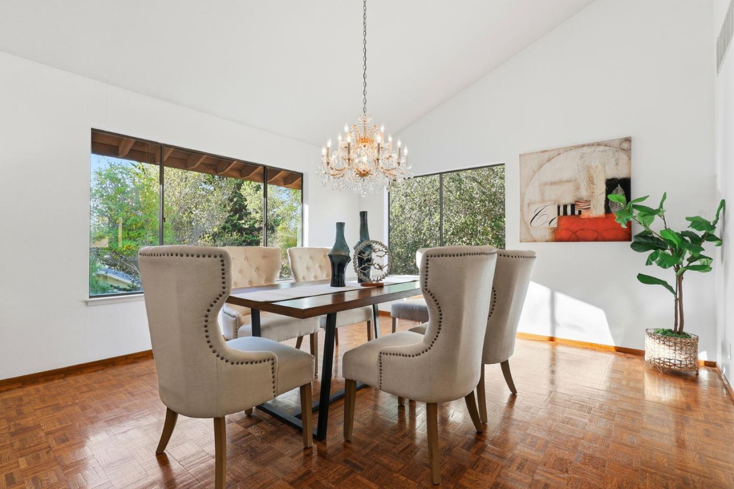 Detail Gallery Image 15 of 42 For 100 Rizal Dr, Hillsborough,  CA 94010 - 4 Beds | 3/1 Baths