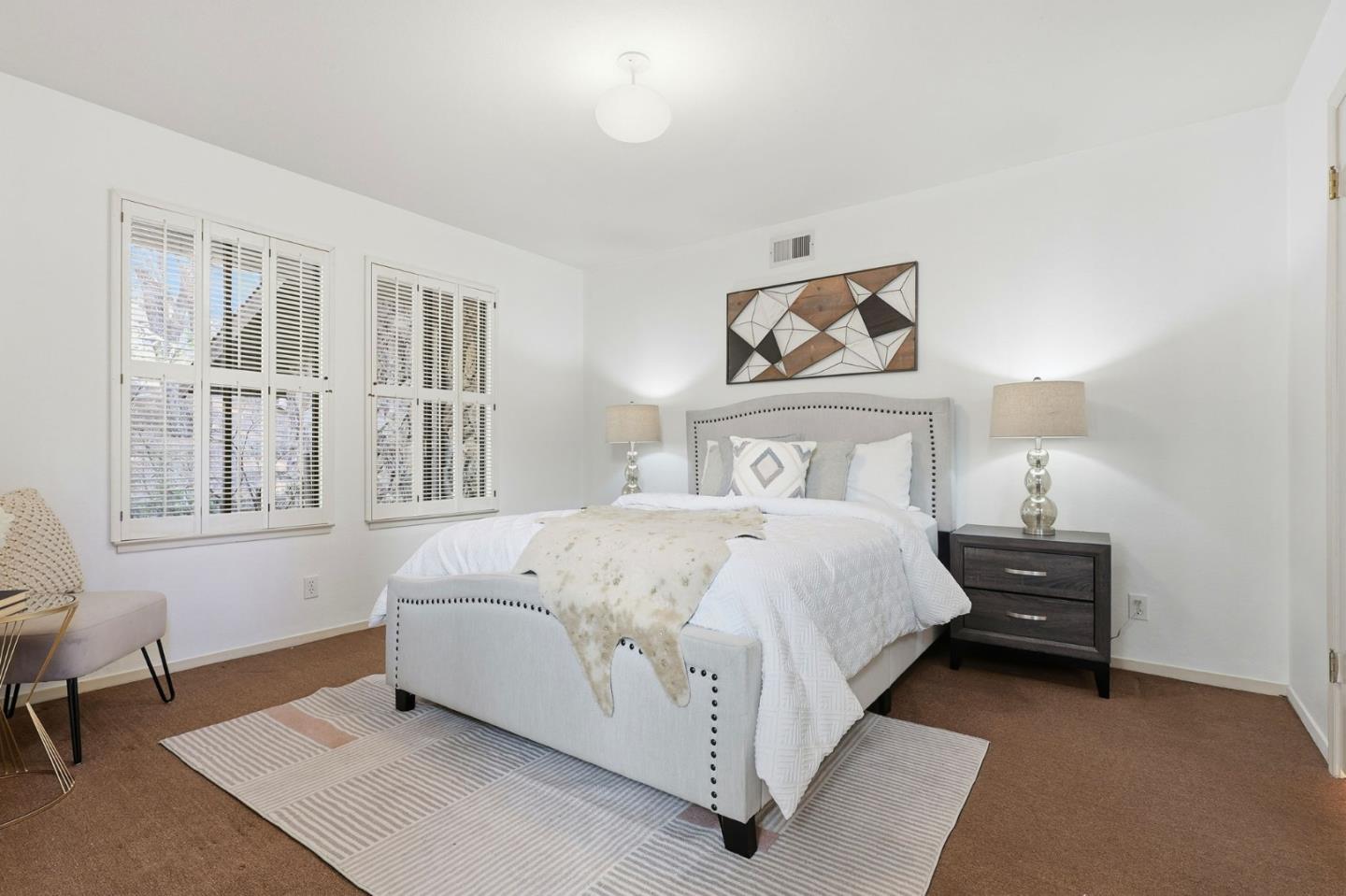 Detail Gallery Image 19 of 42 For 100 Rizal Dr, Hillsborough,  CA 94010 - 4 Beds | 3/1 Baths