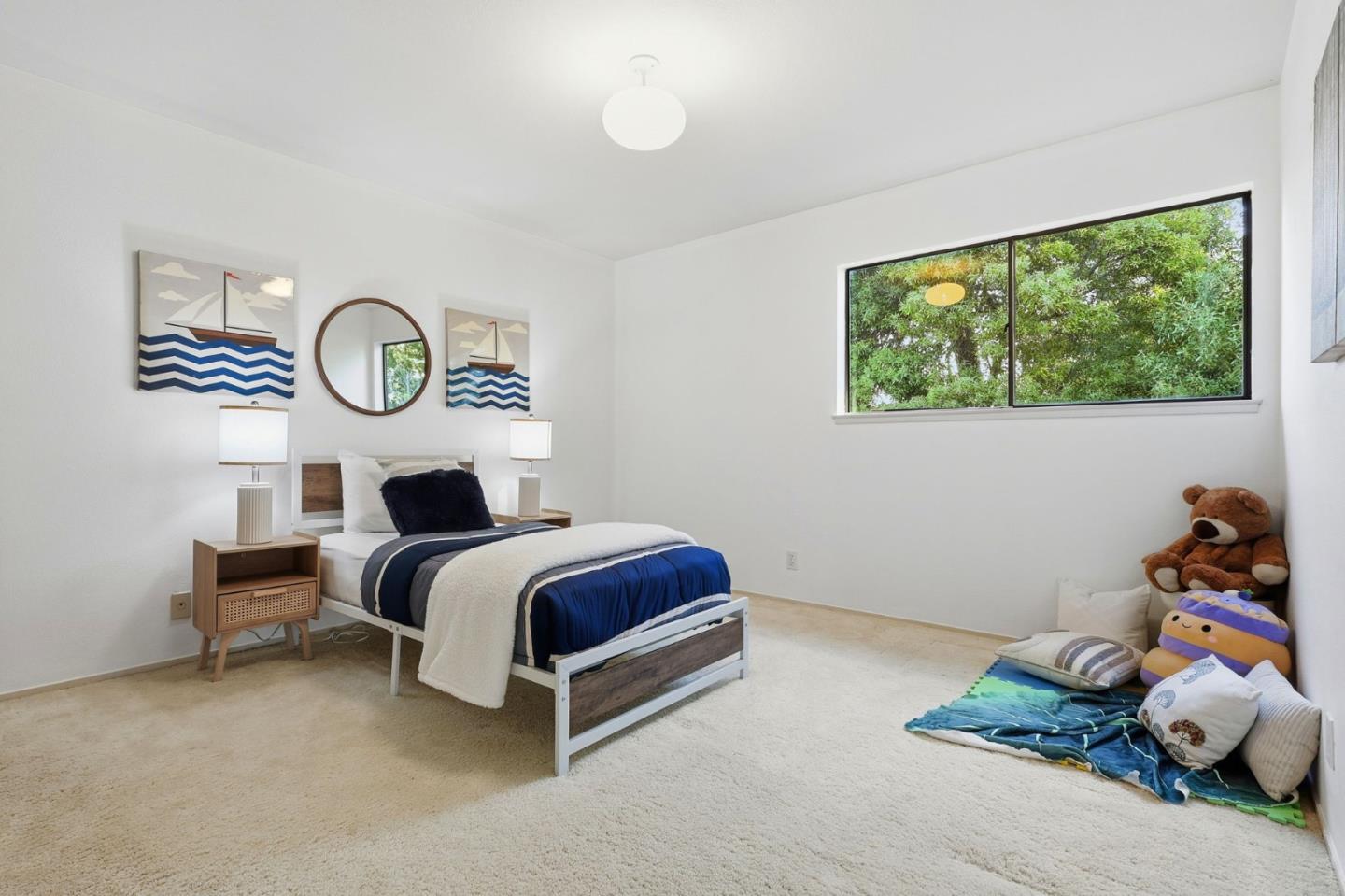 Detail Gallery Image 23 of 42 For 100 Rizal Dr, Hillsborough,  CA 94010 - 4 Beds | 3/1 Baths