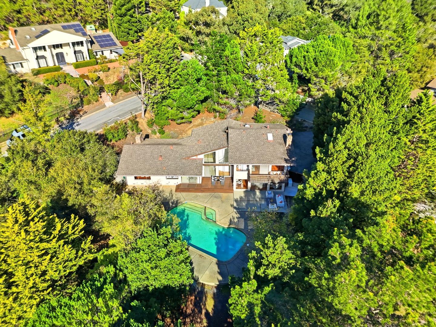 Detail Gallery Image 42 of 42 For 100 Rizal Dr, Hillsborough,  CA 94010 - 4 Beds | 3/1 Baths