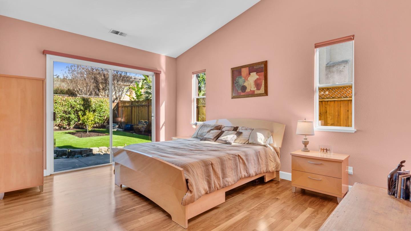 Detail Gallery Image 34 of 49 For 19098 Ravenswood Ct, Morgan Hill,  CA 95037 - 3 Beds | 2/1 Baths