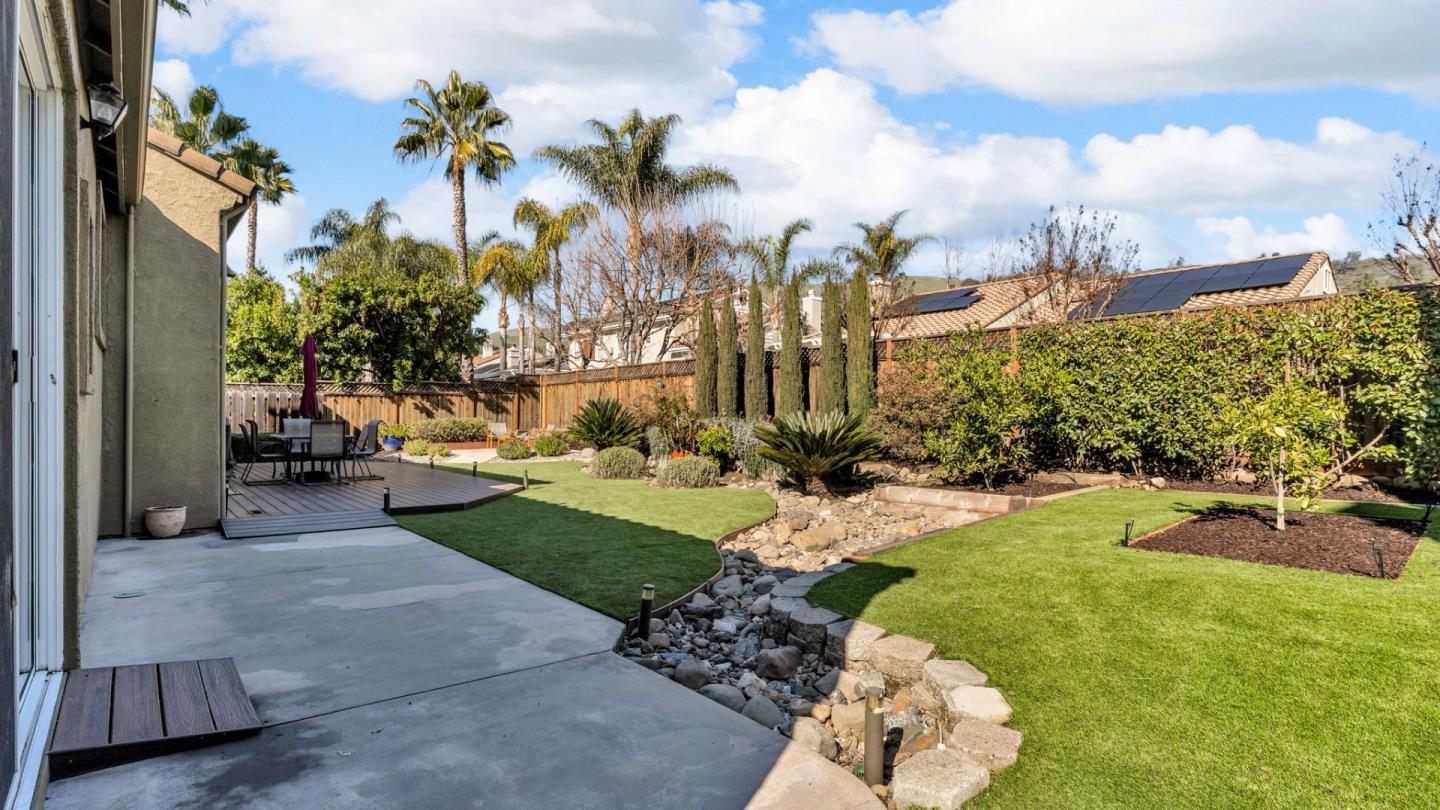 Detail Gallery Image 39 of 49 For 19098 Ravenswood Ct, Morgan Hill,  CA 95037 - 3 Beds | 2/1 Baths