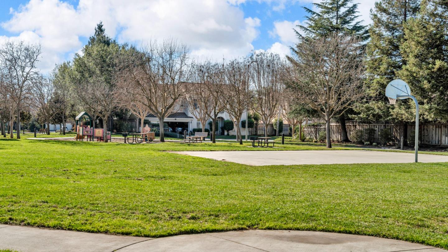 Detail Gallery Image 48 of 49 For 19098 Ravenswood Ct, Morgan Hill,  CA 95037 - 3 Beds | 2/1 Baths