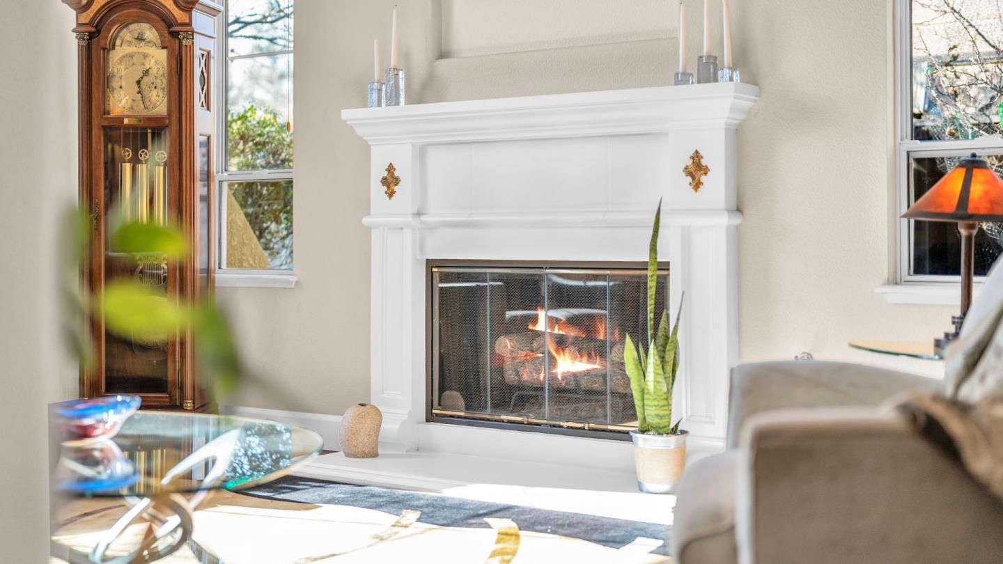 Detail Gallery Image 8 of 49 For 19098 Ravenswood Ct, Morgan Hill,  CA 95037 - 3 Beds | 2/1 Baths