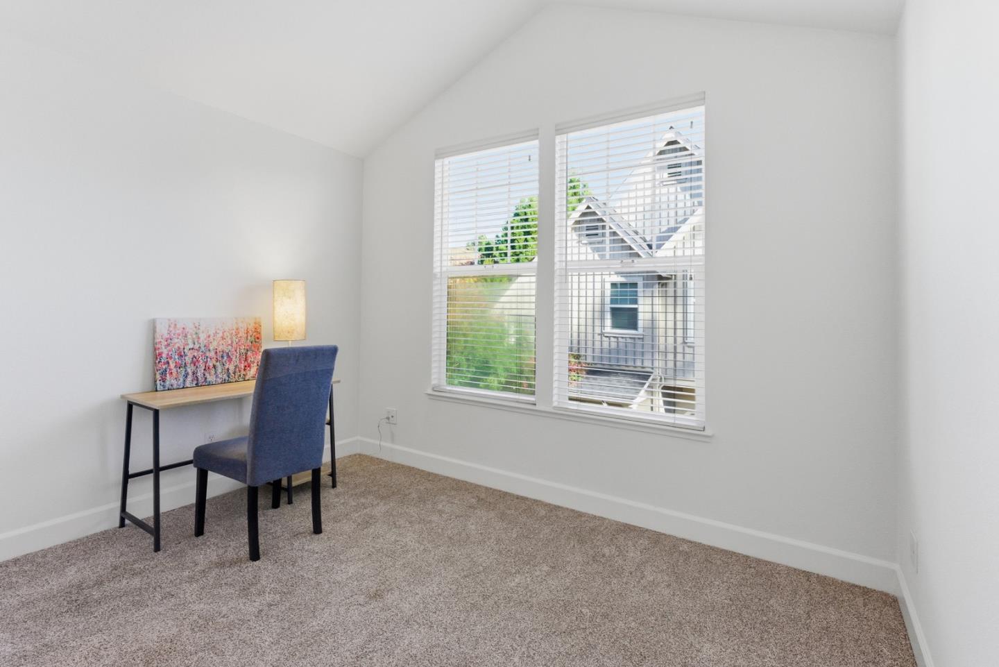 Detail Gallery Image 18 of 26 For 223 Button St, Santa Cruz,  CA 95060 - 2 Beds | 1/1 Baths