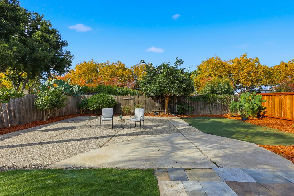 Detail Gallery Image 46 of 64 For 1183 Saratoga Ave, East Palo Alto,  CA 94303 - 4 Beds | 2 Baths