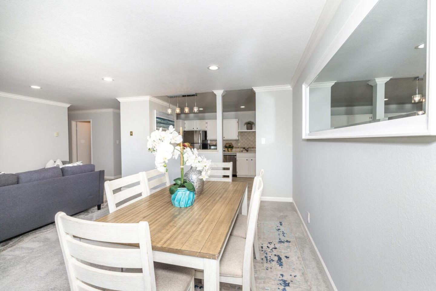 Detail Gallery Image 12 of 29 For 1171 Compass Ln #216,  Foster City,  CA 94404 - 2 Beds | 2 Baths