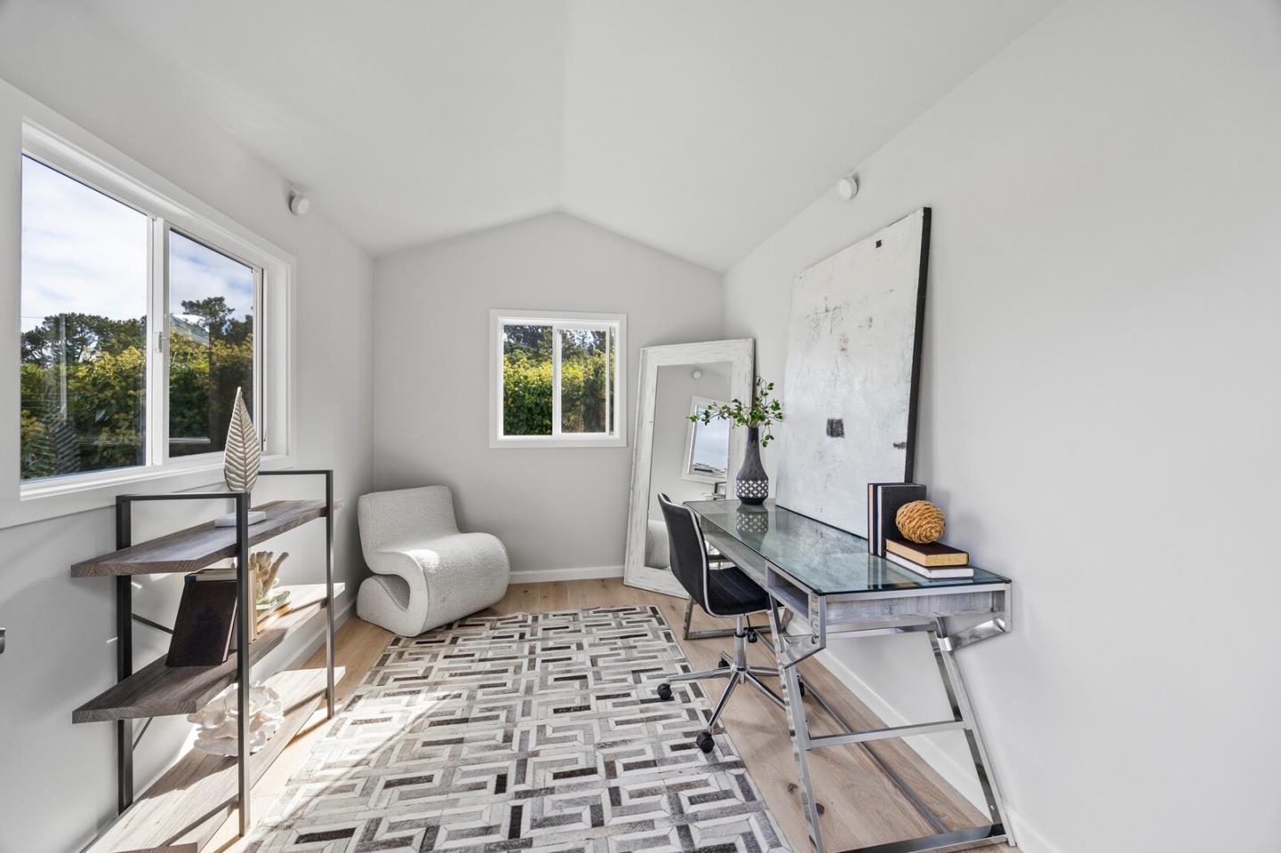 Detail Gallery Image 16 of 19 For 1306 North Rd, Belmont,  CA 94002 - 3 Beds | 2 Baths