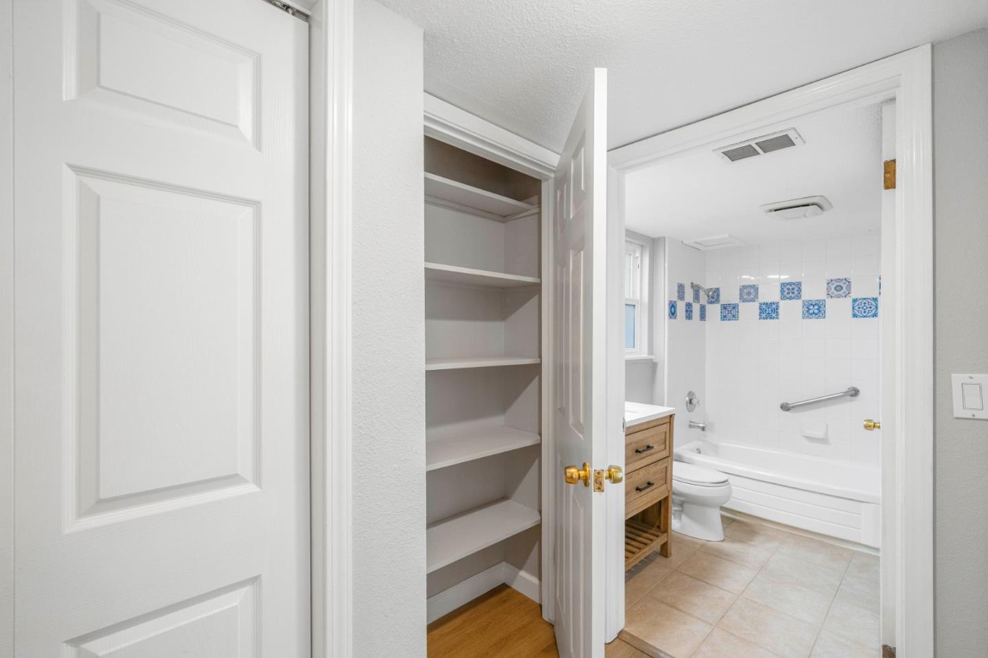 Photo #11: ML82032281 Listing: Photo #11