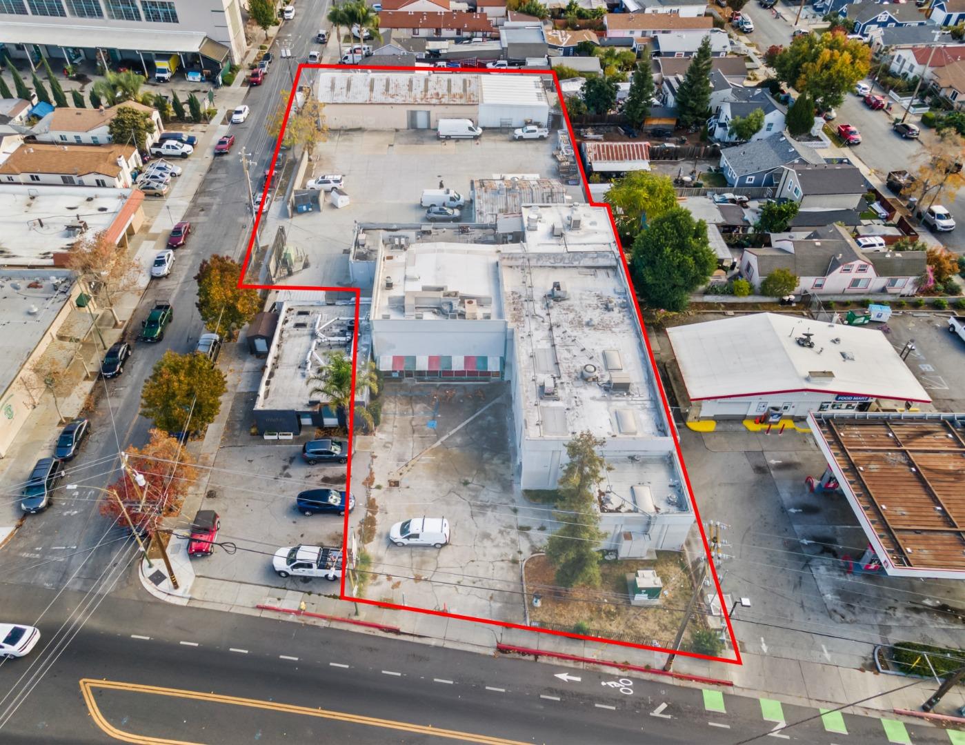 Detail Gallery Image 11 of 28 For 1266 E Julian St, San Jose,  CA 95116 - – Beds | – Baths