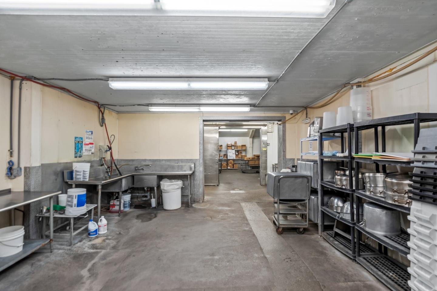 Detail Gallery Image 5 of 28 For 1266 E Julian St, San Jose,  CA 95116 - – Beds | – Baths