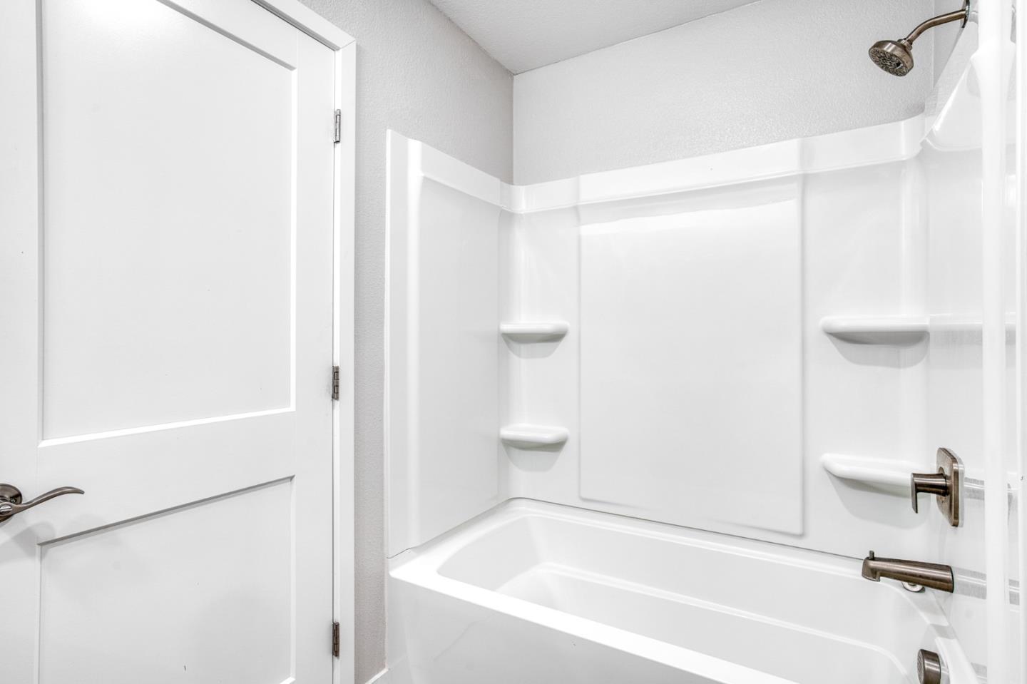 Photo #16: ML82032285 Listing: Photo #16