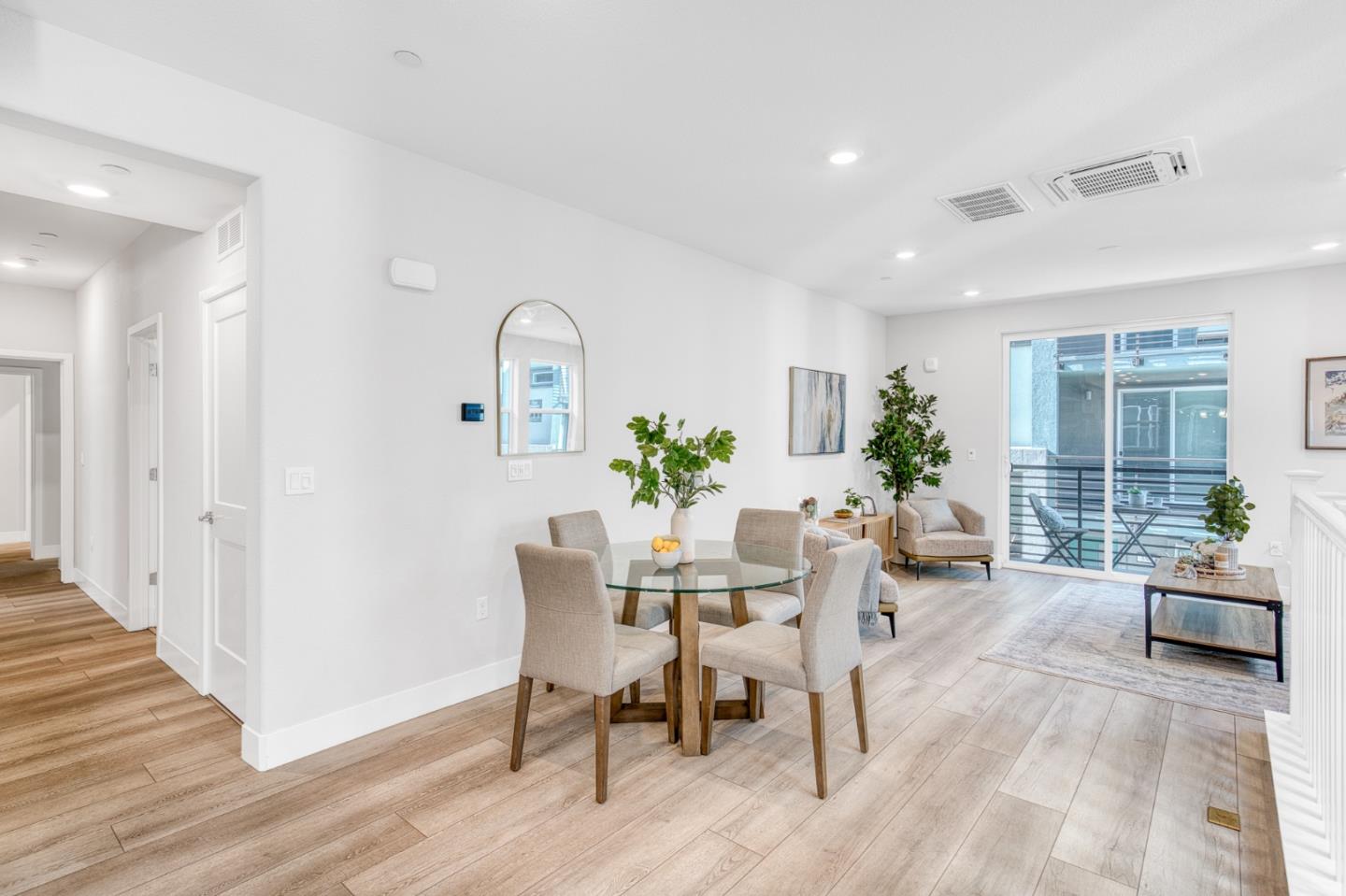 Photo #5: ML82032285 Listing: Photo #5