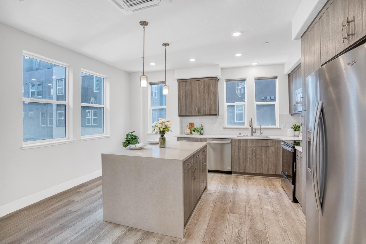 Photo #6: ML82032285 Listing: Photo #6