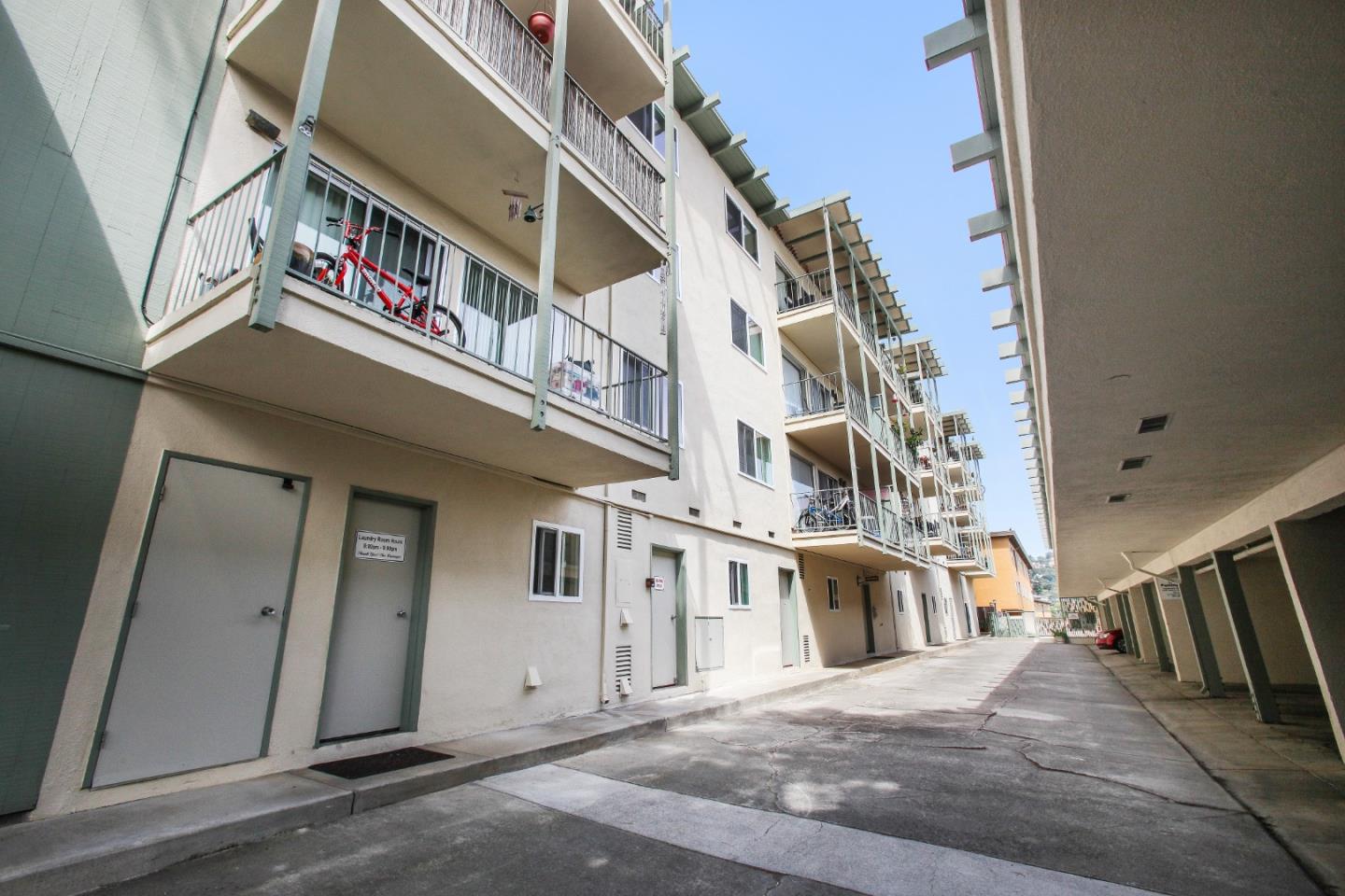 2200 Village Court, Belmont, CA, 94002