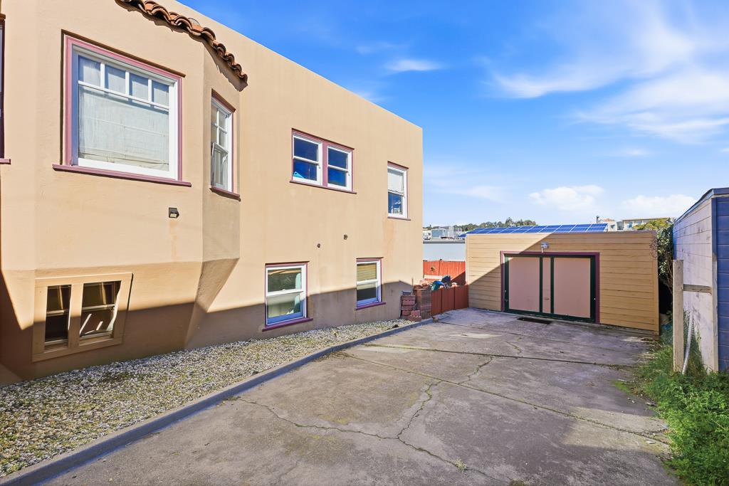 Detail Gallery Image 5 of 15 For 22234 Prospect St, Hayward,  CA 94541 - 3 Beds | 2 Baths