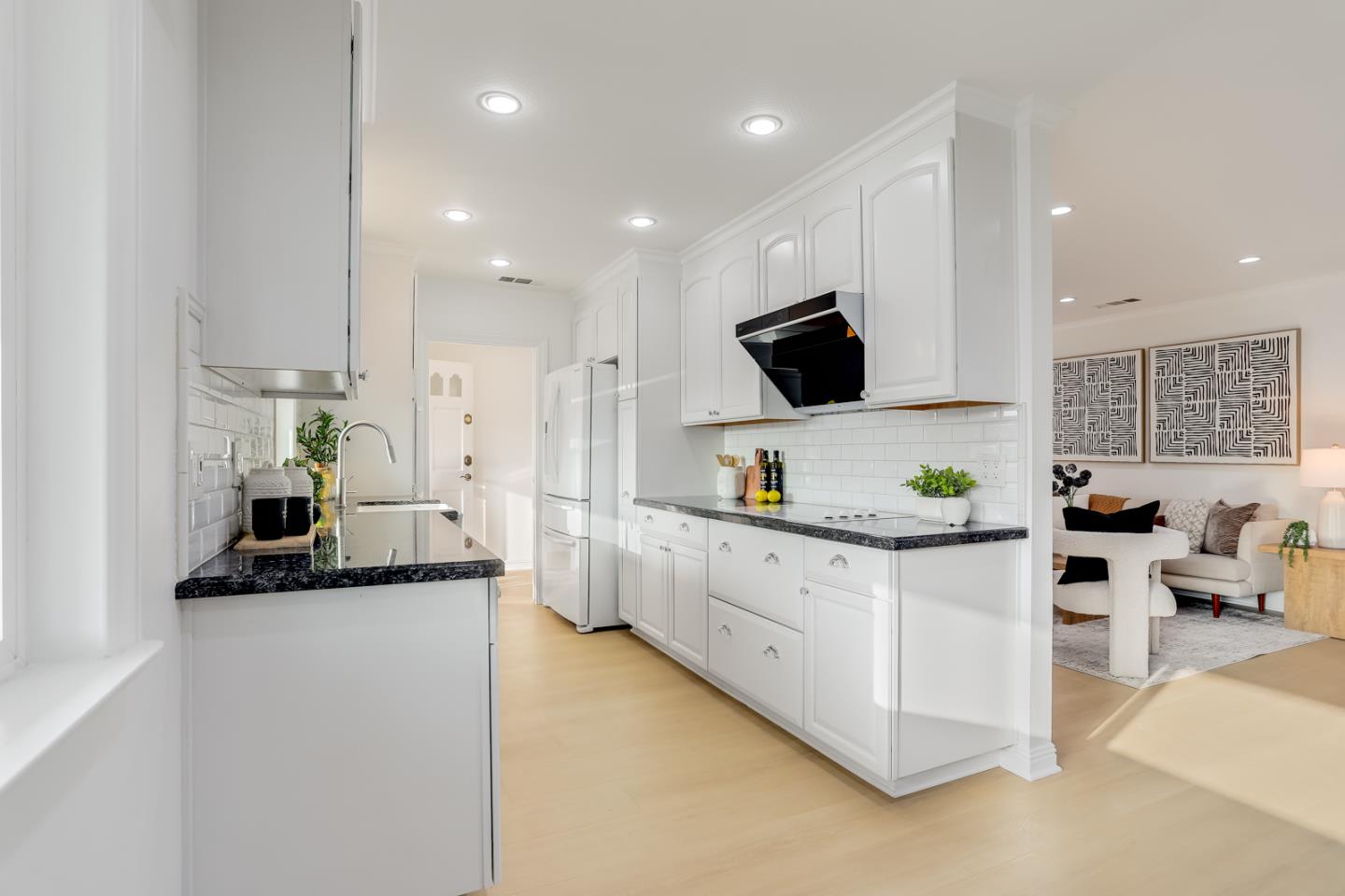 Detail Gallery Image 12 of 36 For 631 Nicholson Ave, Santa Clara,  CA 95051 - 3 Beds | 2 Baths