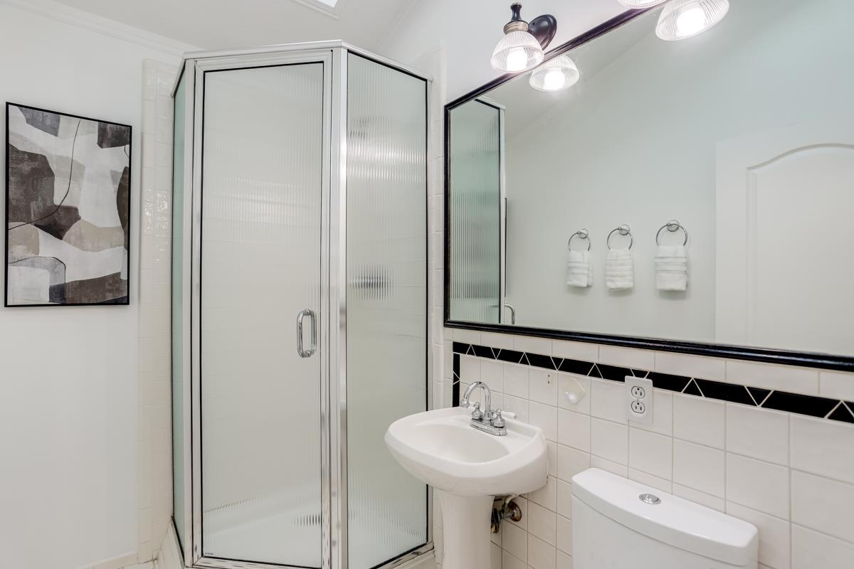 Detail Gallery Image 21 of 36 For 631 Nicholson Ave, Santa Clara,  CA 95051 - 3 Beds | 2 Baths