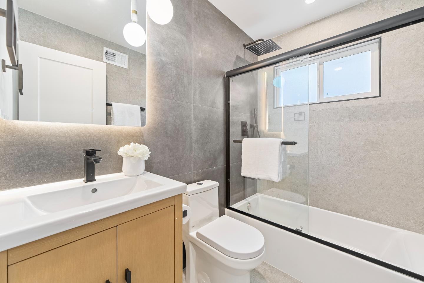 Detail Gallery Image 24 of 49 For 867 Ironwood Dr, San Jose,  CA 95125 - 4 Beds | 3/1 Baths