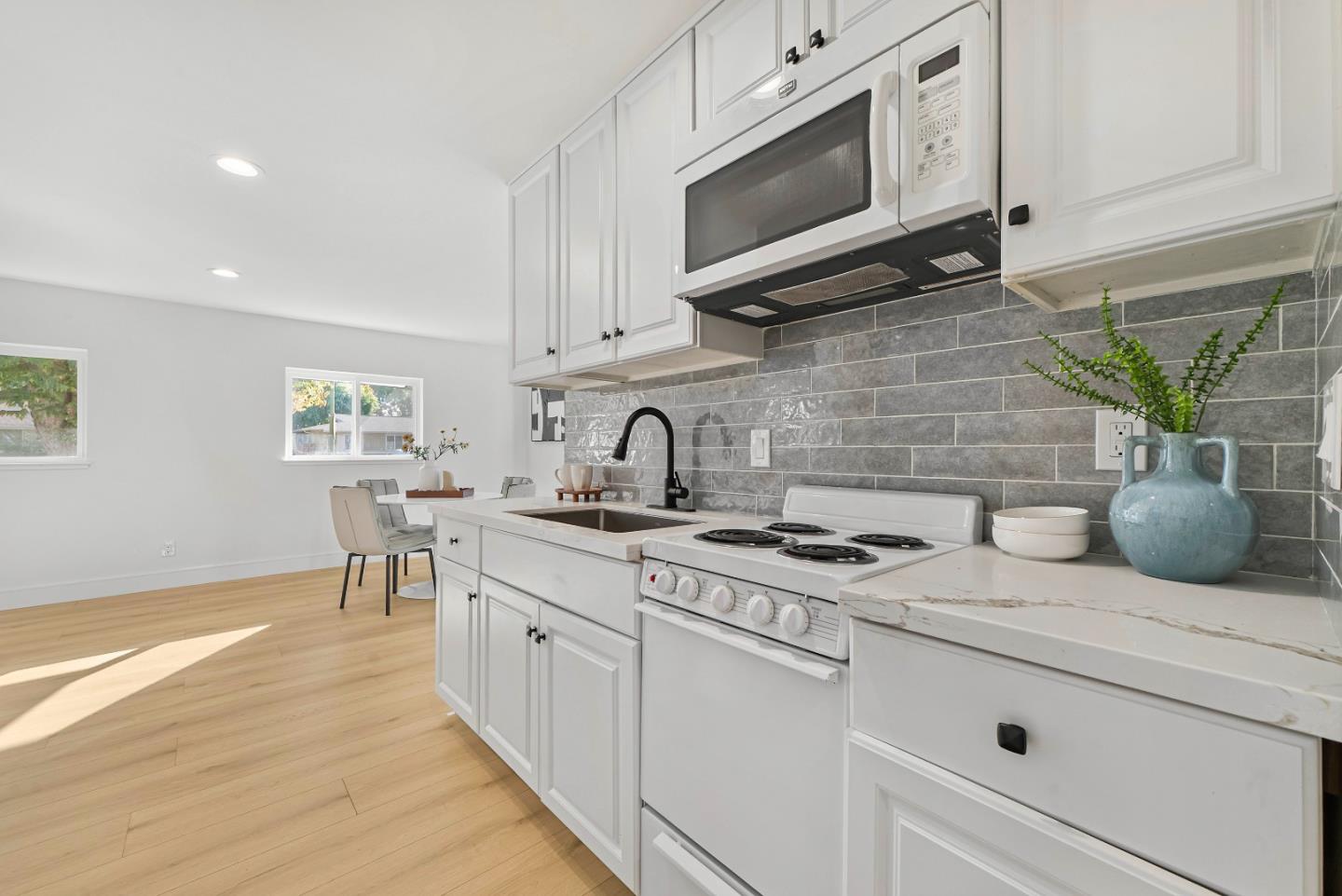 Detail Gallery Image 35 of 49 For 867 Ironwood Dr, San Jose,  CA 95125 - 4 Beds | 3/1 Baths