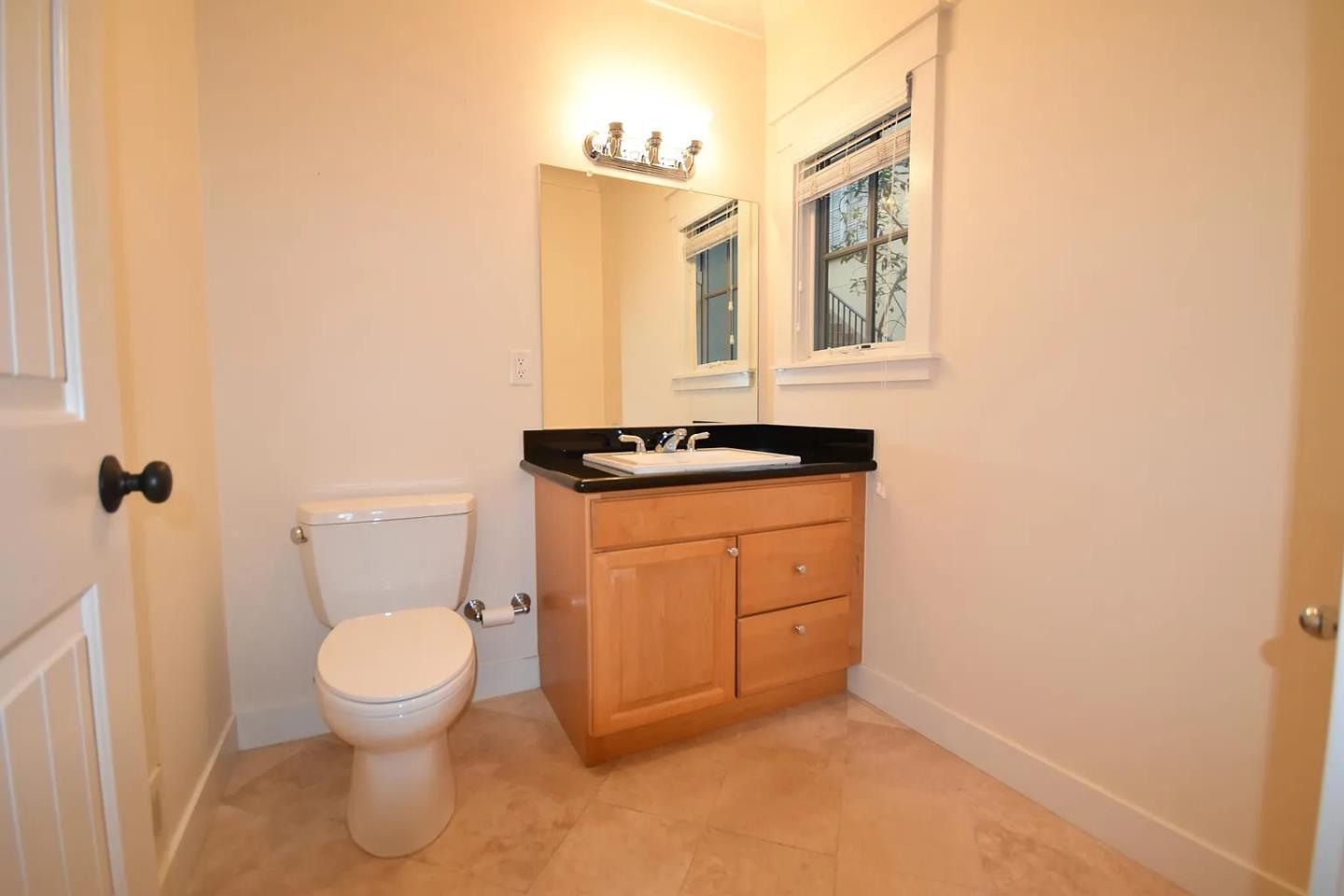 Detail Gallery Image 10 of 11 For 1705 Palm Ave, San Mateo,  CA 94402 - 2 Beds | 2/1 Baths