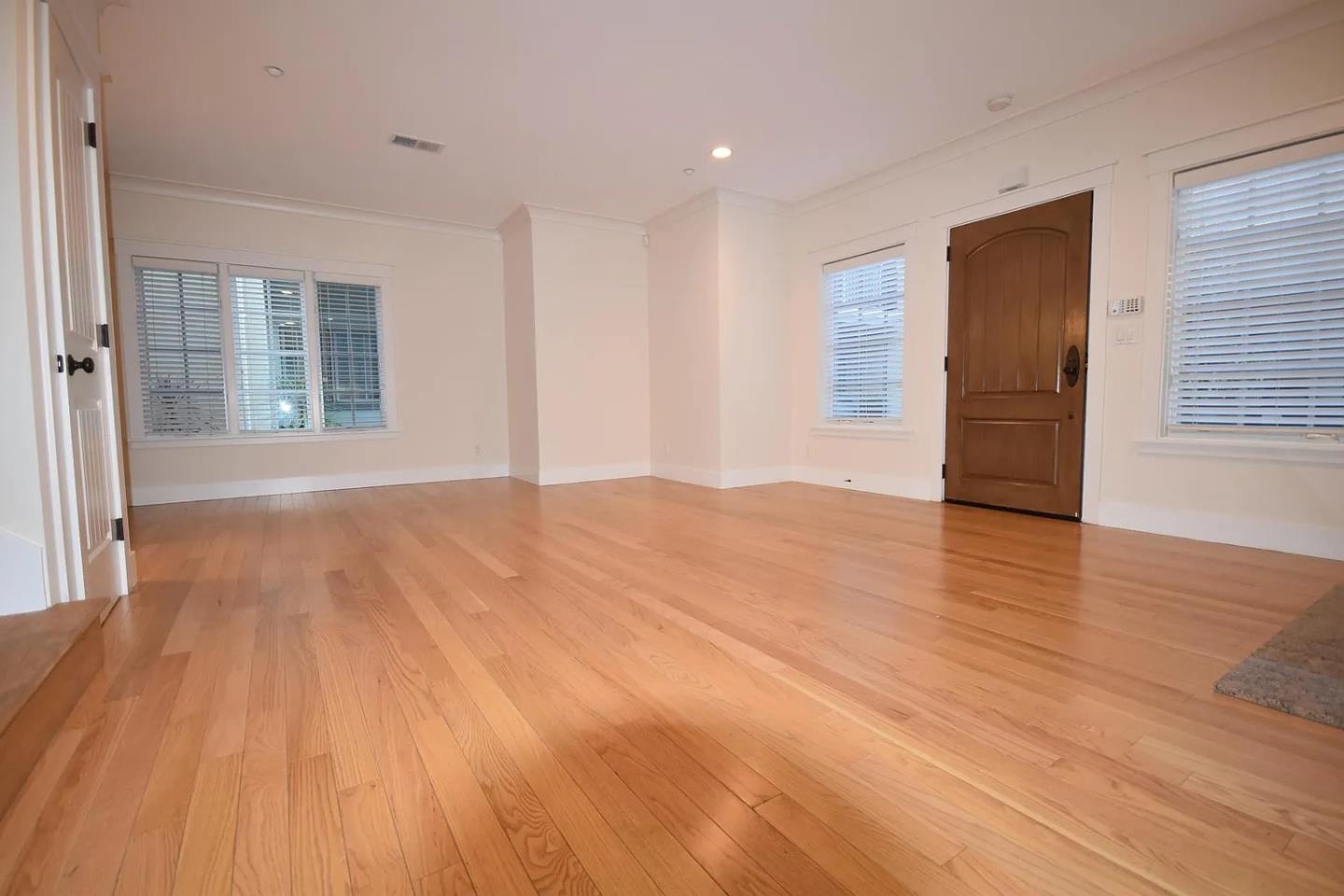 Detail Gallery Image 3 of 11 For 1705 Palm Ave, San Mateo,  CA 94402 - 2 Beds | 2/1 Baths