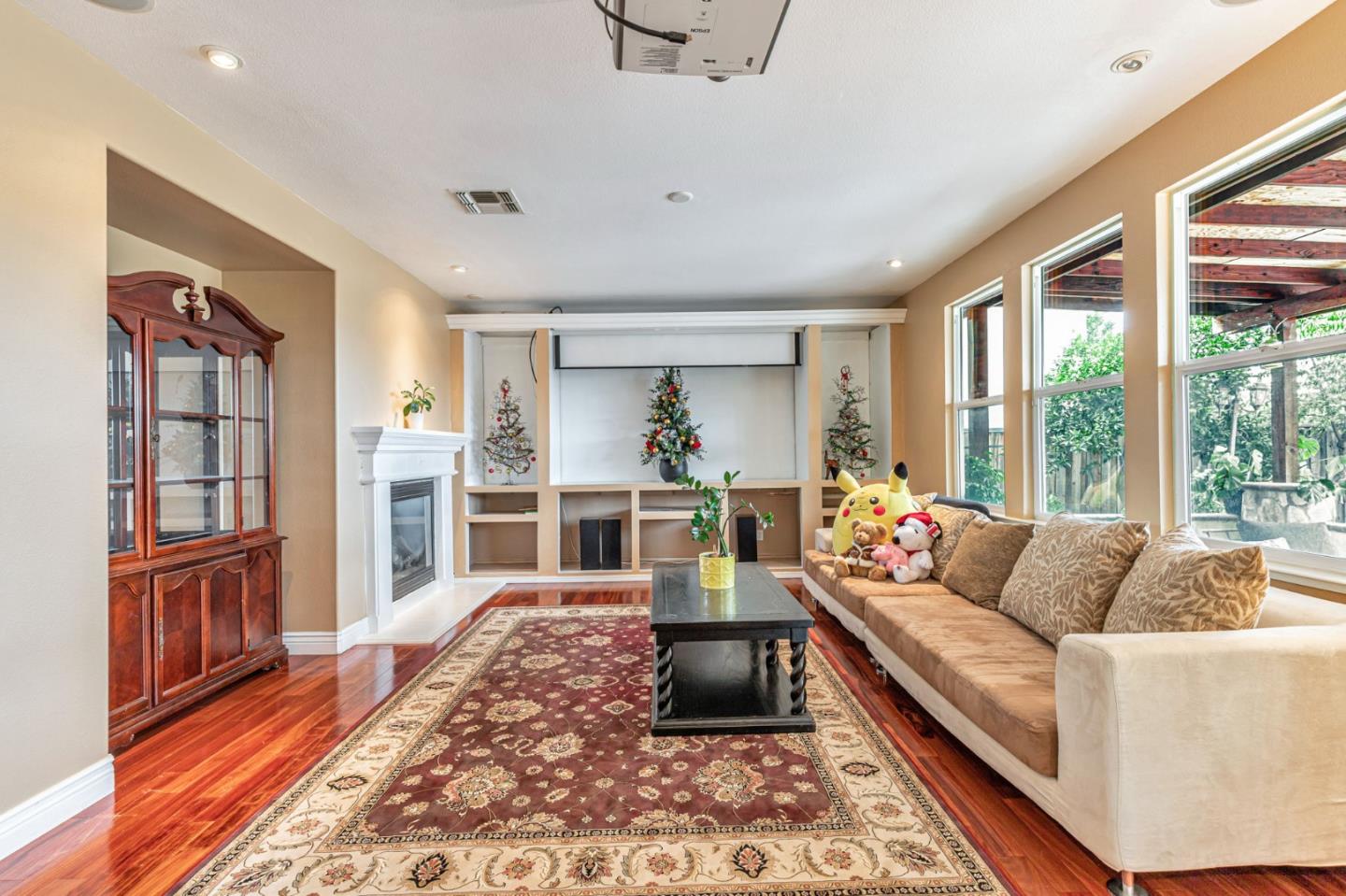 Detail Gallery Image 6 of 30 For 9632 Cherrywood Ct, Gilroy,  CA 95020 - 4 Beds | 3 Baths