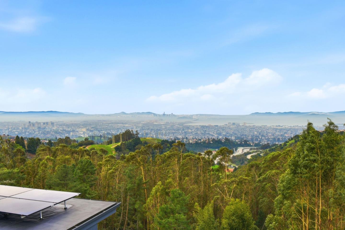 Detail Gallery Image 45 of 56 For 6077 Skyline Blvd, Oakland,  CA 94611 - 3 Beds | 2 Baths