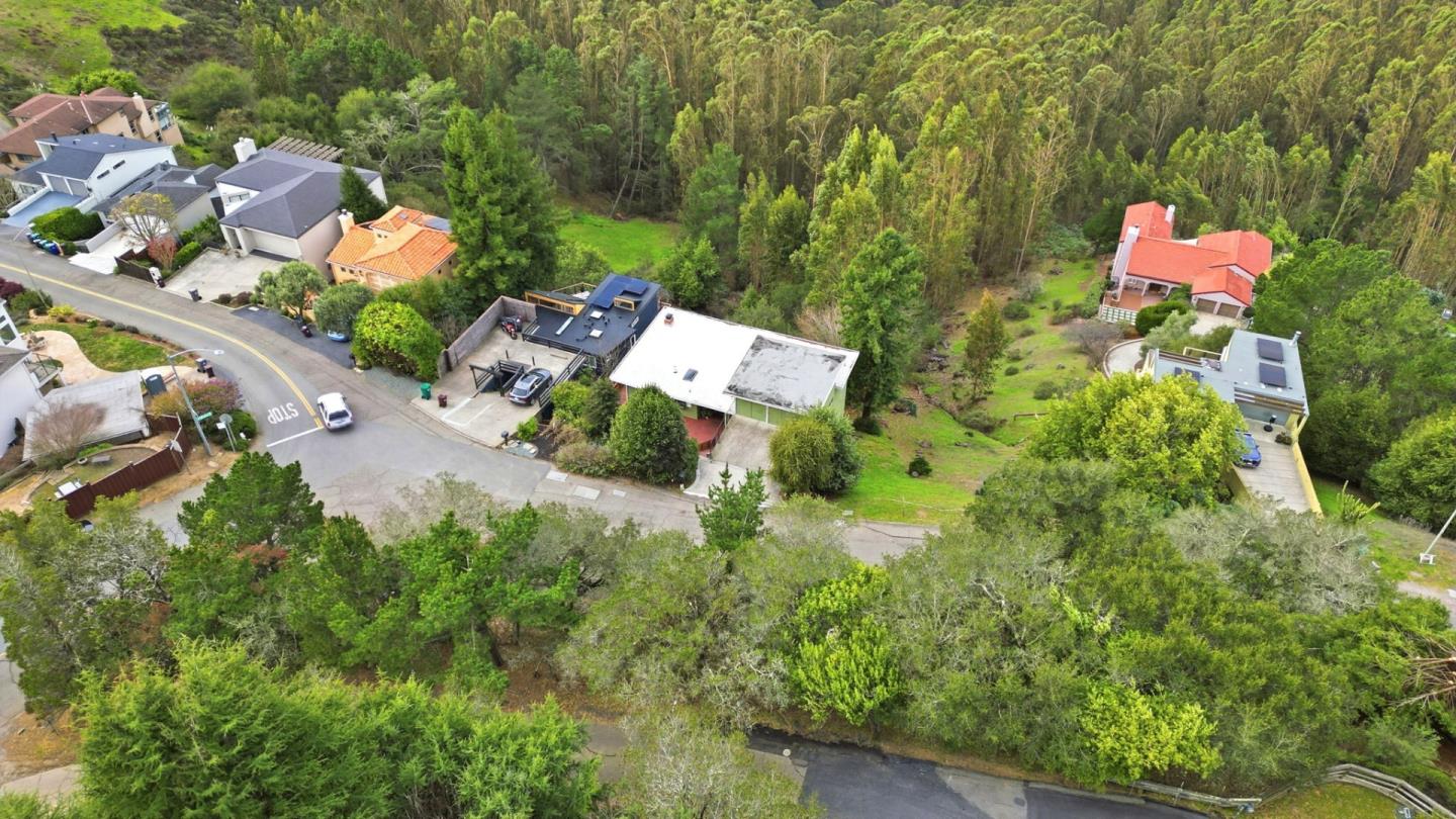 Detail Gallery Image 48 of 56 For 6077 Skyline Blvd, Oakland,  CA 94611 - 3 Beds | 2 Baths