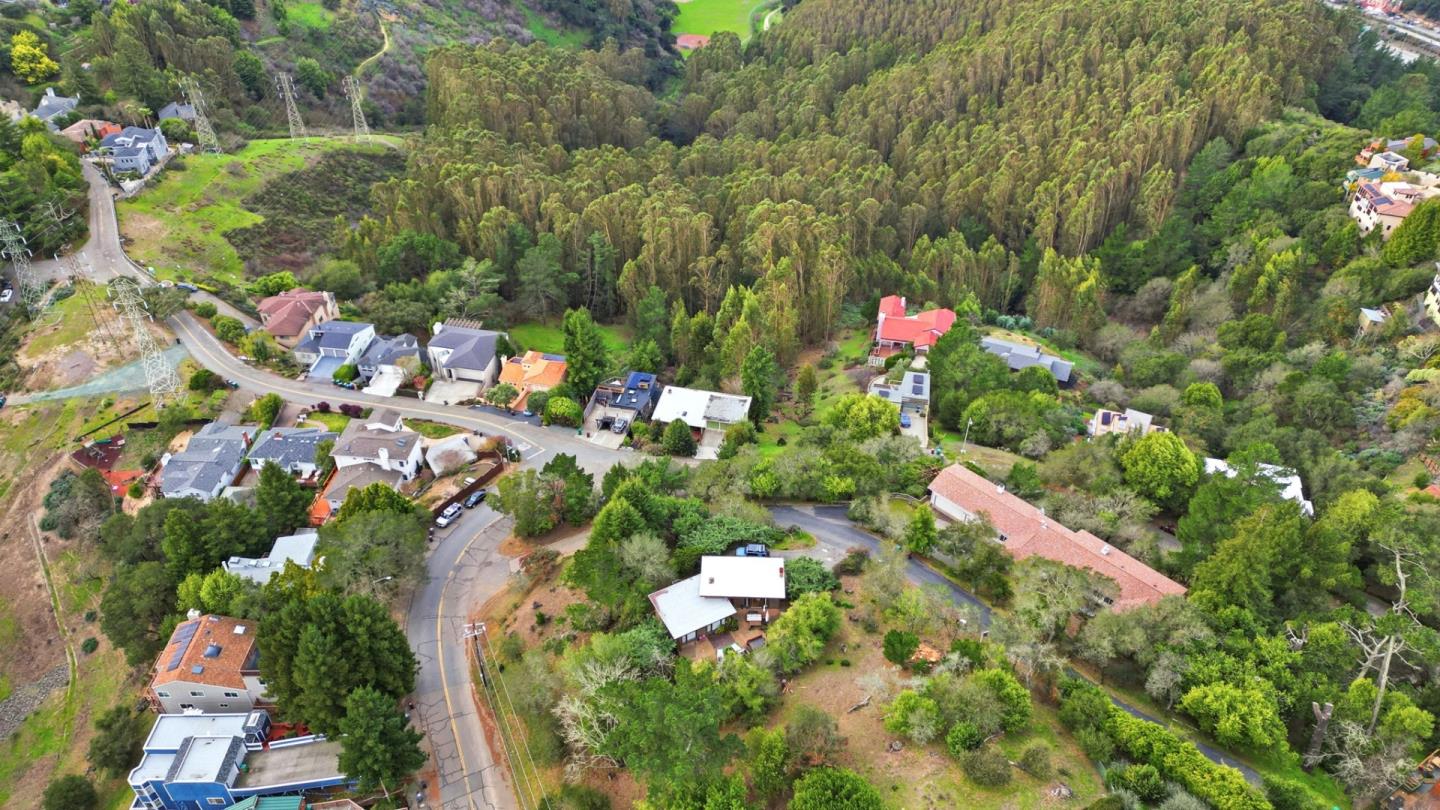 Detail Gallery Image 51 of 56 For 6077 Skyline Blvd, Oakland,  CA 94611 - 3 Beds | 2 Baths