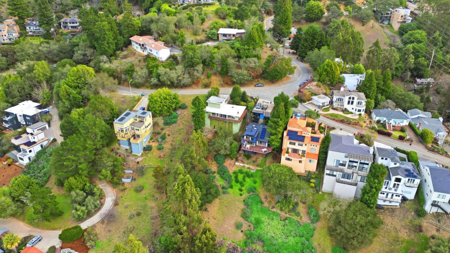 Detail Gallery Image 53 of 56 For 6077 Skyline Blvd, Oakland,  CA 94611 - 3 Beds | 2 Baths