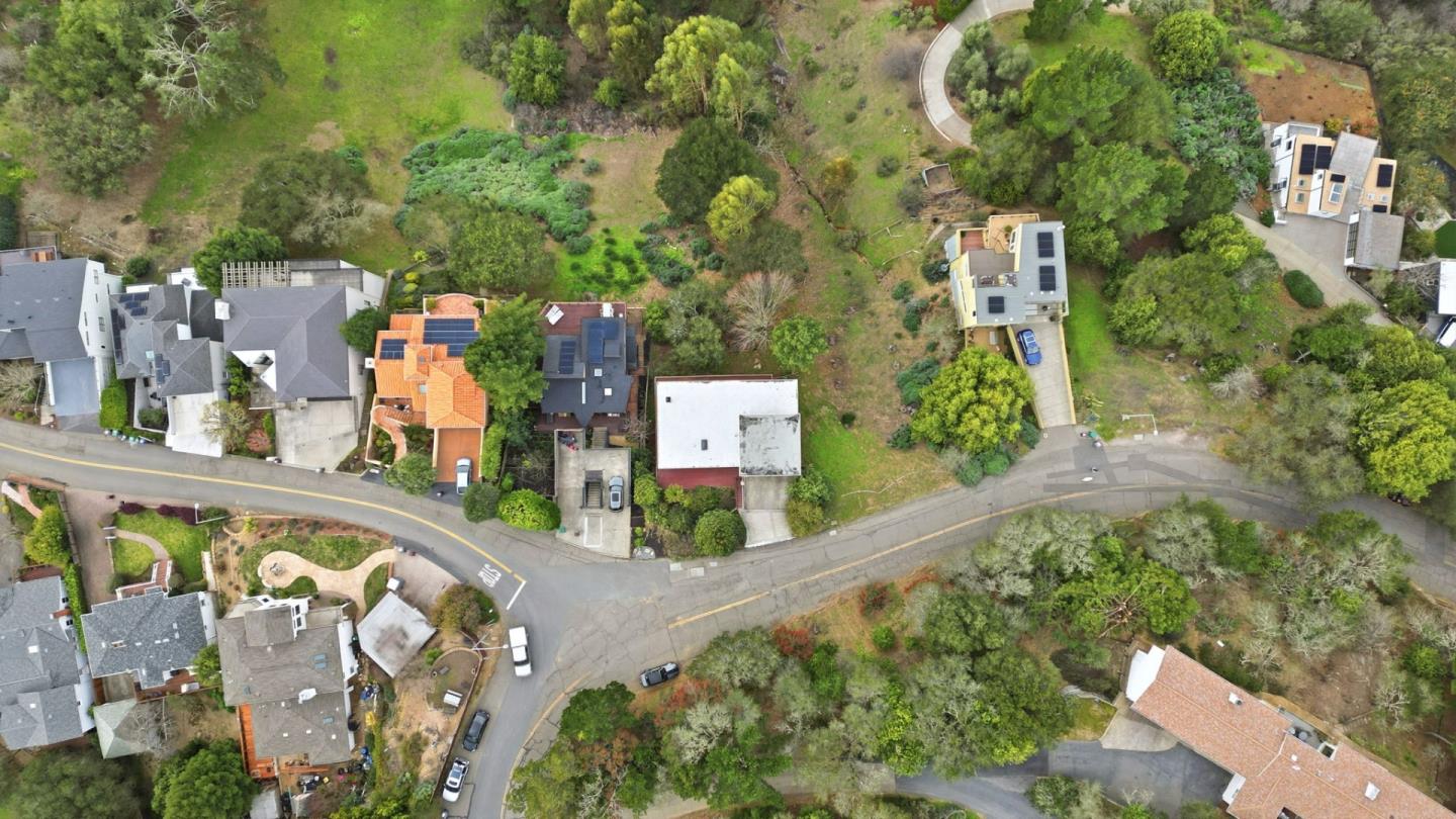 Detail Gallery Image 54 of 56 For 6077 Skyline Blvd, Oakland,  CA 94611 - 3 Beds | 2 Baths