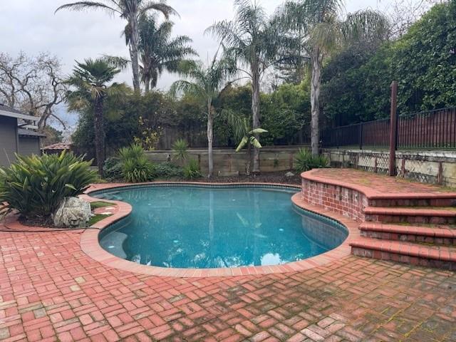 Detail Gallery Image 2 of 13 For 167 Springdale Way, Redwood City,  CA 94062 - 3 Beds | 1/1 Baths