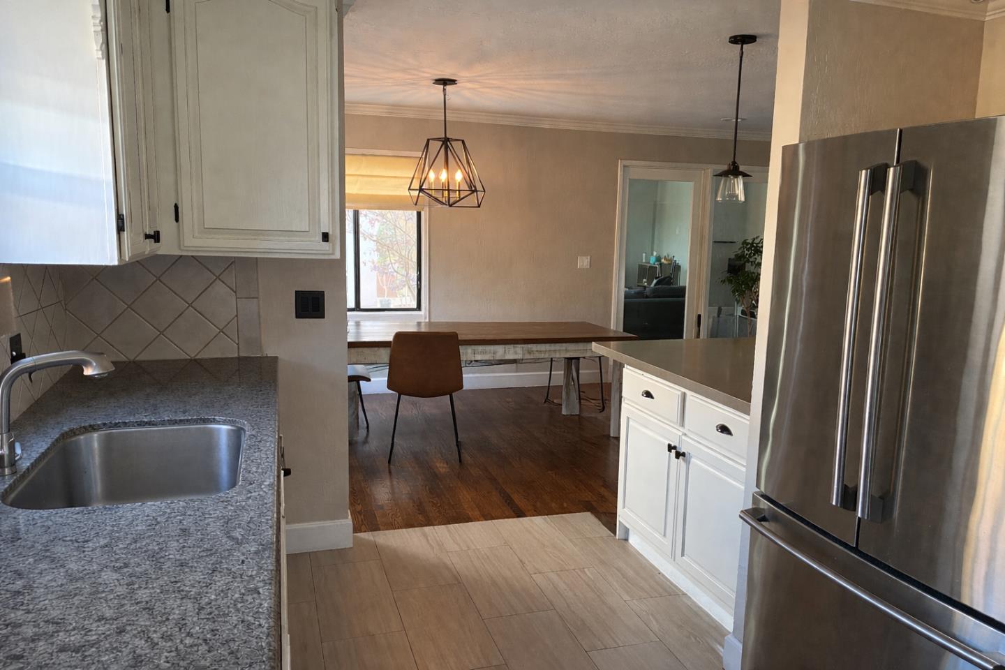 Detail Gallery Image 10 of 17 For 1700 Cleveland Ave, San Jose,  CA 95126 - 4 Beds | 2 Baths