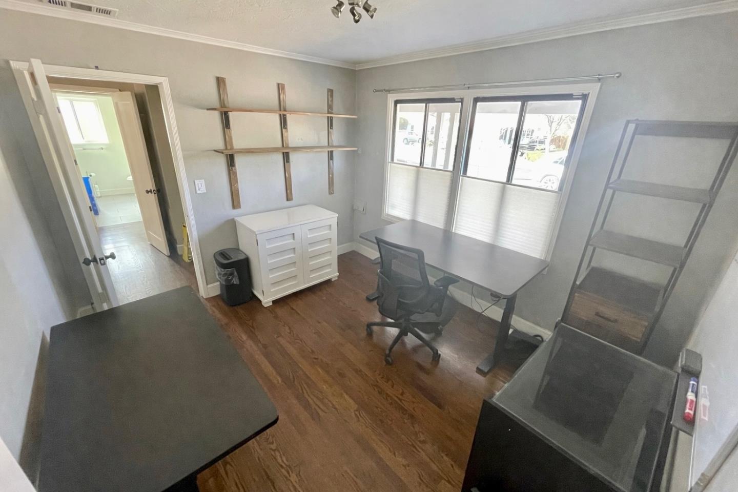 Detail Gallery Image 5 of 17 For 1700 Cleveland Ave, San Jose,  CA 95126 - 4 Beds | 2 Baths