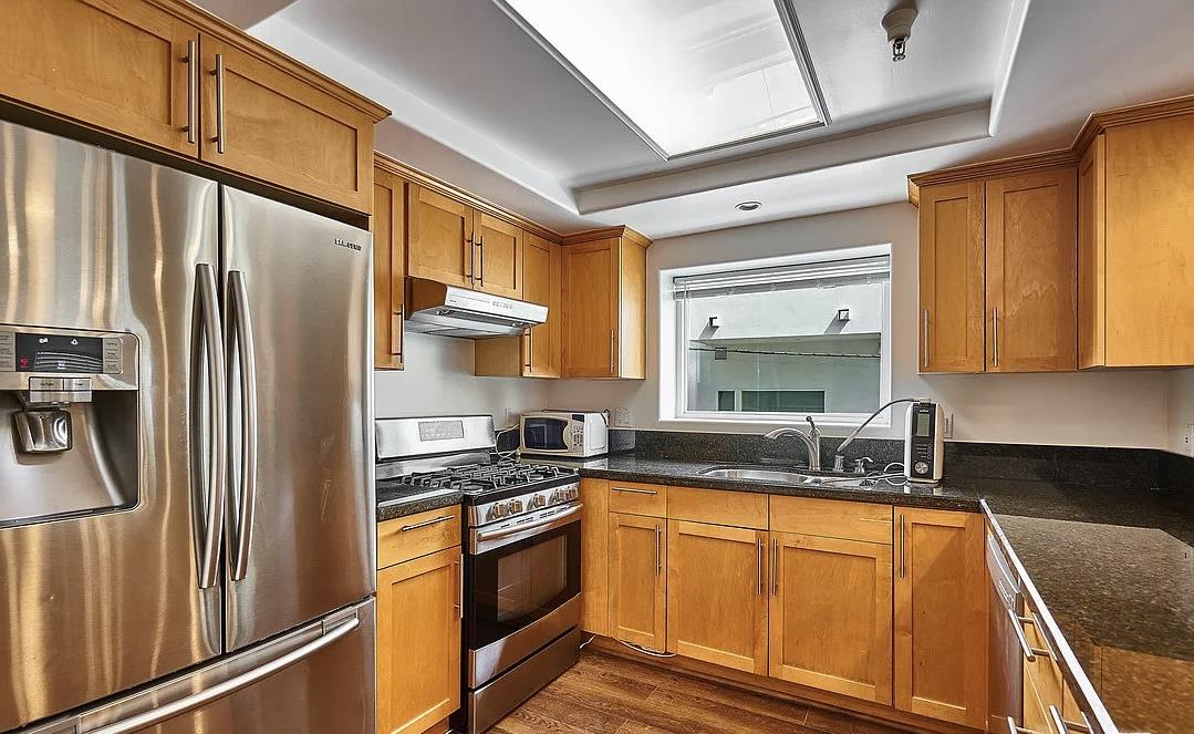 Detail Gallery Image 14 of 17 For 1036 S Serrano Ave, Los Angeles,  CA 90006 - 2 Beds | 2 Baths