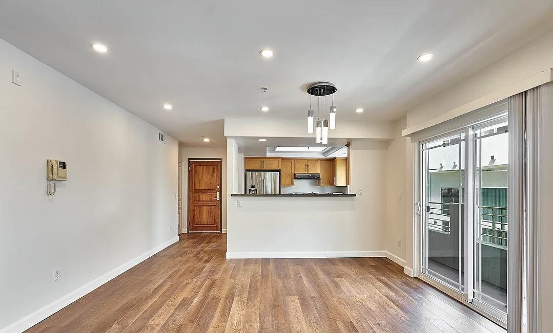 Detail Gallery Image 15 of 17 For 1036 S Serrano Ave, Los Angeles,  CA 90006 - 2 Beds | 2 Baths