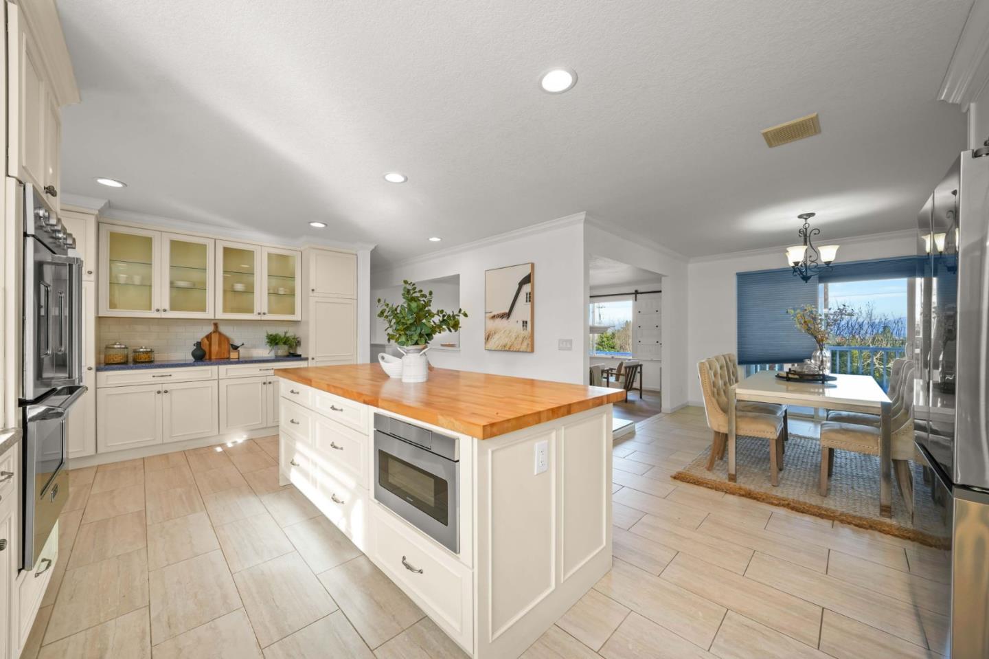 Detail Gallery Image 11 of 50 For 1430 Santa Maria Way, Sebastopol,  CA 95472 - 3 Beds | 2 Baths