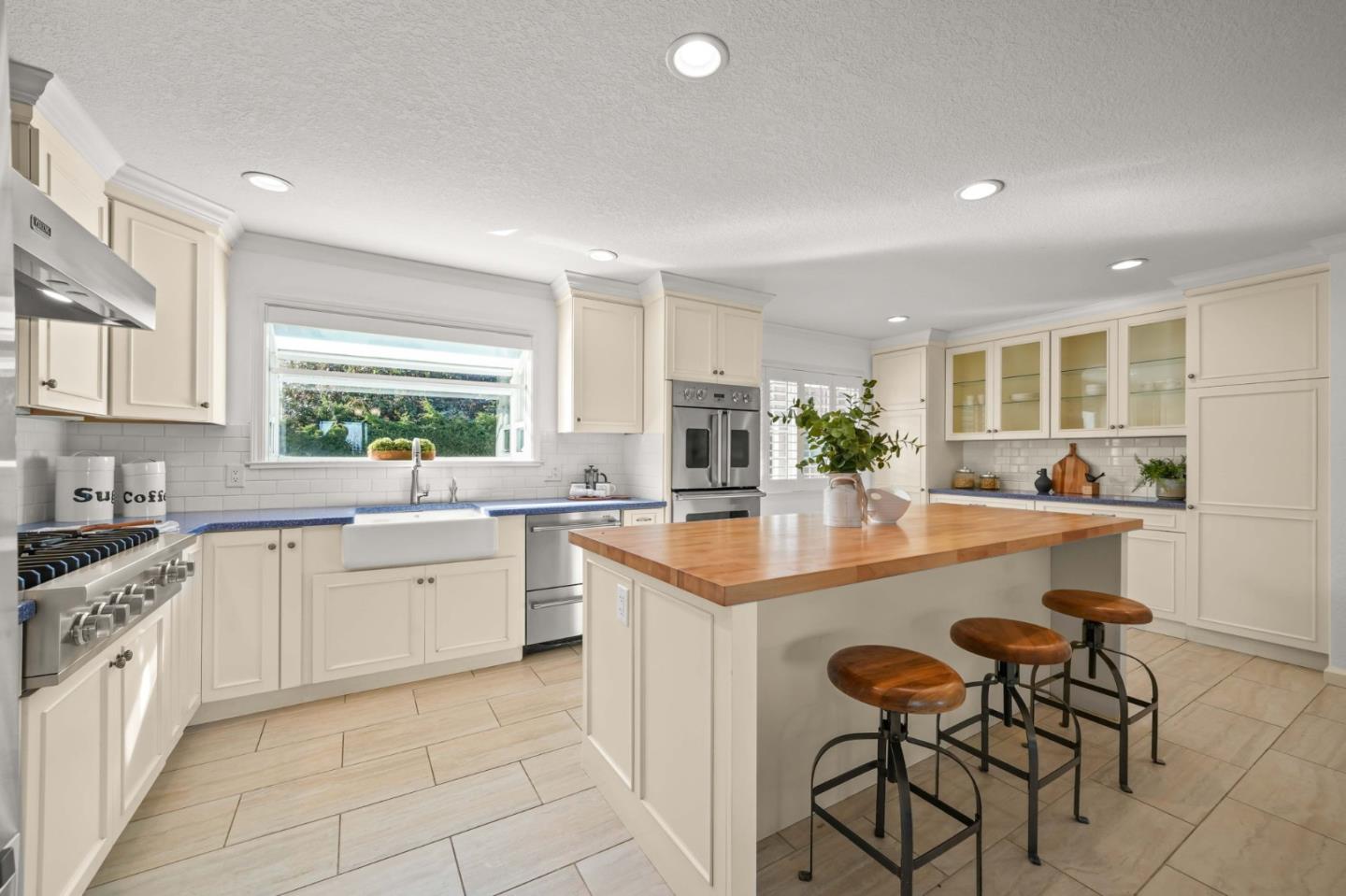 Detail Gallery Image 8 of 50 For 1430 Santa Maria Way, Sebastopol,  CA 95472 - 3 Beds | 2 Baths