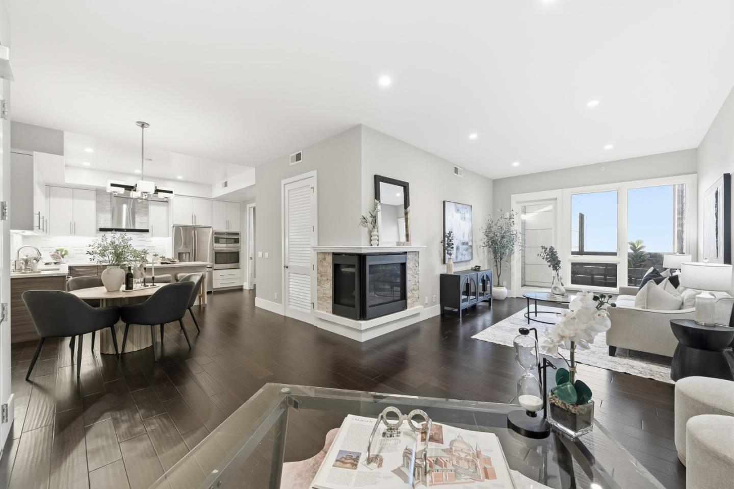 Detail Gallery Image 9 of 38 For 600 El Camino Real #309,  Belmont,  CA 94002 - 2 Beds | 2 Baths