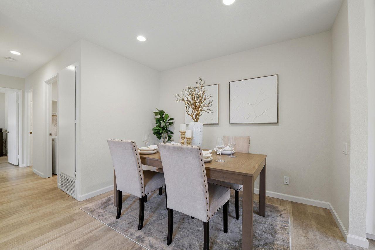 Detail Gallery Image 11 of 23 For 5445 Colony Green Dr, San Jose,  CA 95123 - 2 Beds | 1 Baths