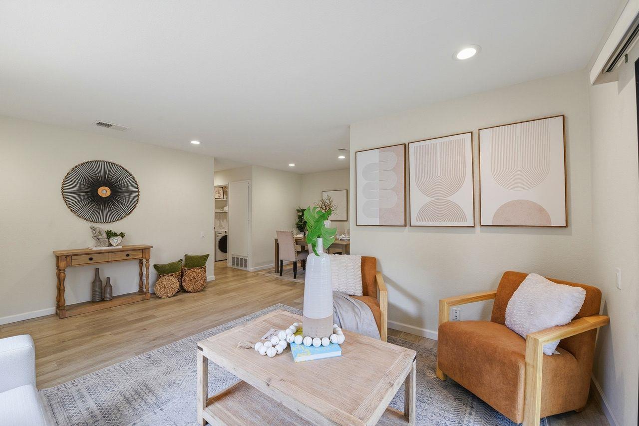 Detail Gallery Image 8 of 23 For 5445 Colony Green Dr, San Jose,  CA 95123 - 2 Beds | 1 Baths