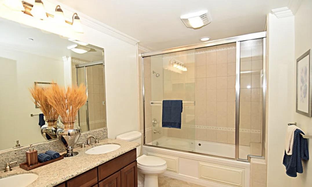 Detail Gallery Image 9 of 14 For 700 S Ardmore Ave, Los Angeles,  CA 90005 - 2 Beds | 2 Baths