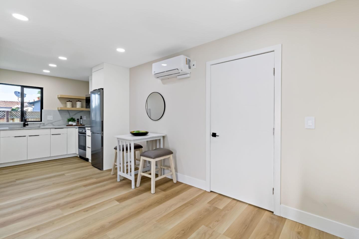 Detail Gallery Image 14 of 79 For 1707 Fruitdale Ave, San Jose,  CA 95128 - 4 Beds | 2 Baths