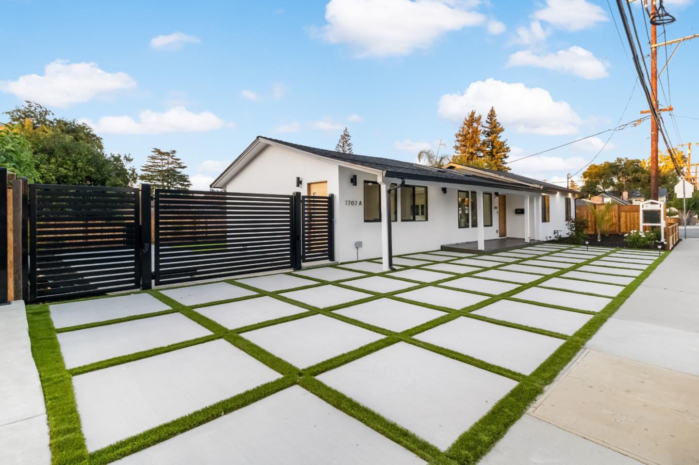 Detail Gallery Image 33 of 79 For 1707 Fruitdale Ave, San Jose,  CA 95128 - 4 Beds | 2 Baths