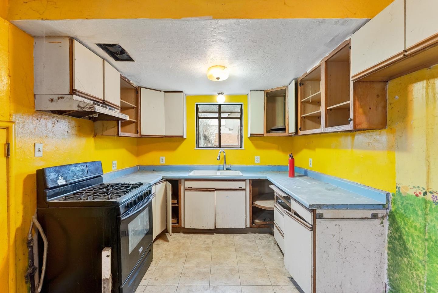 Detail Gallery Image 5 of 51 For 645 Buena Vista Ave, Gilroy,  CA 95020 - 3 Beds | 2 Baths