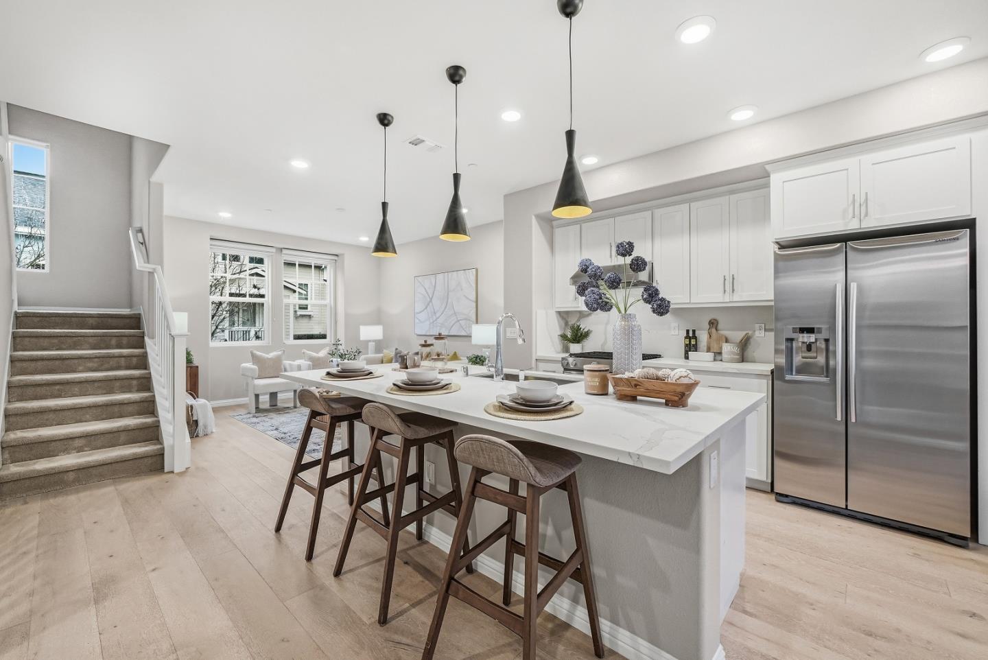 Detail Gallery Image 10 of 65 For 346 Circuit Way, Mountain View,  CA 94043 - 3 Beds | 3/1 Baths